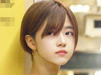 グラビアアイドル